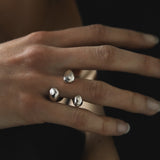 3stones ring 1 finger gold