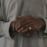 signet round ring gold